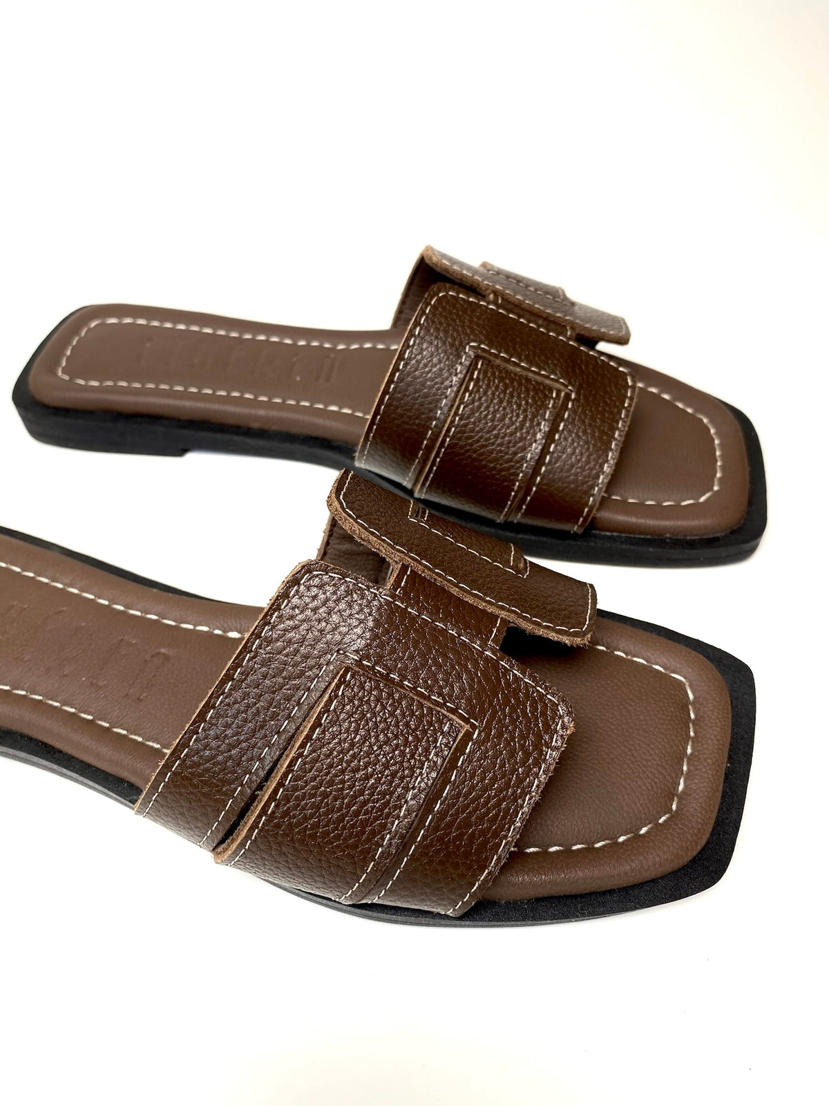 SANDALIAS FLORENCIA CHOCOLATE PLANTA MARRÓN